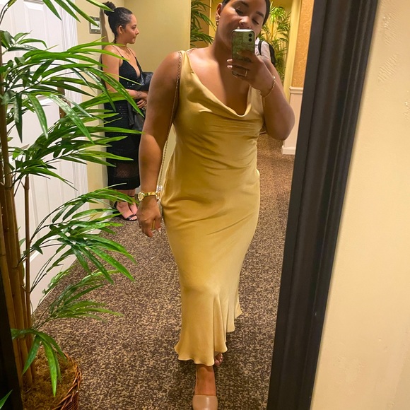 Adonis cowl evening dress - Picture 4 of 4